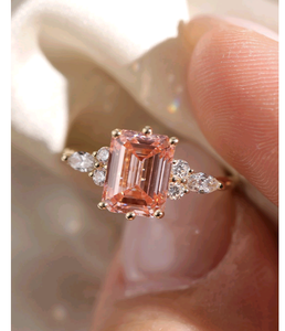 Bague en or avec diamant de laboratoire taille brillant émeraude de haute qualité, design élégant, bijoux de mariage et de fiançailles pour femme, joaillerie fine - Product Image 1