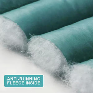 Chaleco para Mascotas de Doble Cara para Otoño e Invierno, Abrigo Acolchado de Algodón Grueso para Perros Grandes, Diseño Sólido con Bolsa de Almacenamiento, Personalización OEM - Product Image 5