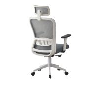 Chaise de bureau moderne en maille avec appui-tête réglable et support lombaire, siège en tissu gris, cadre blanc, ergonomique, pivotante et inclinable