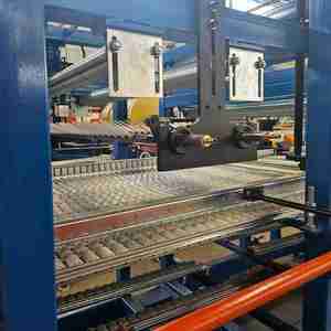 Macchina per Pannelli Compositi in Acciaio Galvanizzato con Nucleo in Roccia e EPS e Controllo Digitale - Product Image 2