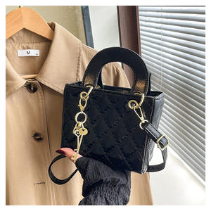 Bolso de Hombro Cruzado Premium para Mujer, con Bordado, Versátil, de Moda, Nuevo y en Oferta - Product Image 3