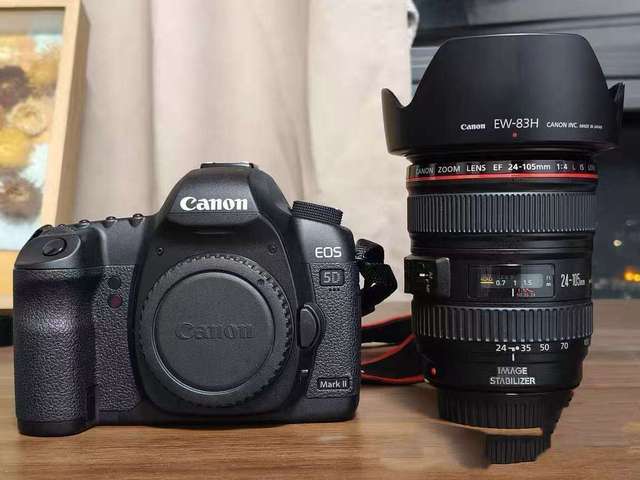 For 5D Mark 2 + 24-105mm Lens Second Hand DSLR Camera 8MP HD Video 10X Optical Zoom Original Accessories Memory Card