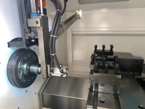 Machine-outil à rail de fil haute vitesse GS-0640, tour à 3 mors, vente chaude - Product Image 1