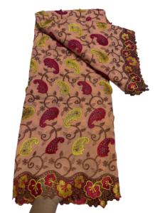 Tissu en maille de polyester respirant et doux à 100 %, dentelle à motif floral 3D, articles en stock pour robe femme - Product Image 1