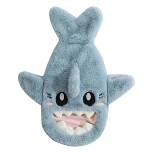 Grazioso squalo peluche soffice mano scaldacaffy borsa bottiglia con bocca di apertura e denti realistici borsa per acqua calda morbida con coperchio - Product Image 1