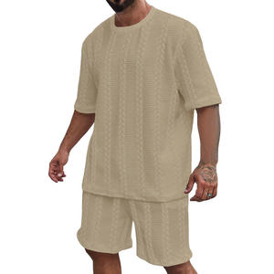 Nuova T-Shirt lavorata a maglia corta Set 2 pezzi tinta unita Jacquard estate Casual girocollo T Shorts maniche da uomo Set - Product Image 2