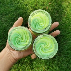 Oem bán buôn Vegan Hồng Whipped Shea bơ cơ thể dưỡng sáng Lotion trong đẹp lọ nhãn hiệu riêng thành phần tự nhiên - Product Image 1
