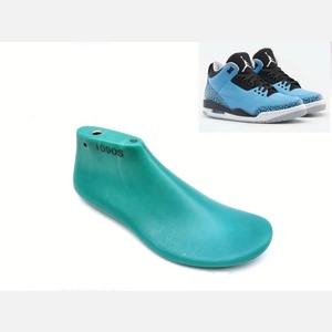 Chaussures de sport A <span class=keywords><strong>J</strong></span> <span class=keywords><strong>3</strong></span> Man Sneakers avec empeignes en plastique - Product Image 1