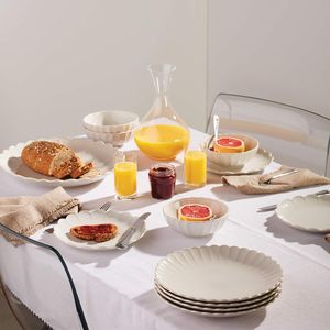 Service de vaisselle en porcelaine de style européen, assiette avec élégant contour noir, passe au lave-vaisselle - Product Image 3