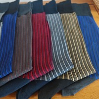 Chaussettes habillées premium en coton mercerisé pour hommes, grande taille, respirantes, rayées, pour affaires et occasions formelles, avec technologie anti-odeur sans couture