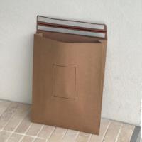 Sacs d'expédition en papier kraft personnalisés minimalistes, enveloppes d'expédition auto-adhésives pour les marques de vêtements de boutique