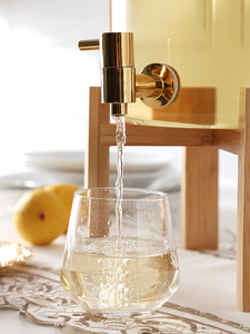 Distributeur de boissons <span class=keywords><strong>en</strong></span> <span class=keywords><strong>verre</strong></span> résistant à la chaleur <span class=keywords><strong>avec</strong></span> <span class=keywords><strong>robinet</strong></span> <span class=keywords><strong>en</strong></span> acier inoxydable et couvercle <span class=keywords><strong>en</strong></span> bambou, 5 litres - Product Image 5