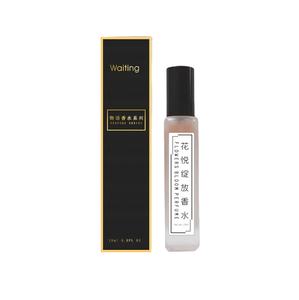 Parfums miniatures roll-on 15 ml originaux, best-sellers en gros |   Dupe pour <span class=keywords><strong>parfum</strong></span> floral <span class=keywords><strong>de</strong></span> luxe |   Longue durée dans la vie quotidienne - Product Image 1