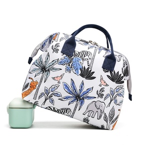Bolsa de pañales de maternidad de estilo cuadrado con estampado multifuncional de gran capacidad - Product Image 1