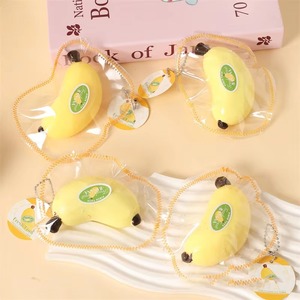 Llavero de juguete blando TPR con diseño de frutas frescas simuladas (limón, manzana, plátano, naranja), juguete antiestrés pegajoso para apretar, colgante para bolso - Product Image 4