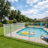 Clôture de piscine en aluminium blanc avec pointes décoratives, protection de sécurité pour piscine, pas de peinture nécessaire, antirouille, installation facile