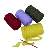 Vente en gros par lots de couleurs, fil à t-shirt 100% polyester Dacron, crocheté à la main