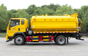 รถดูดสิ่งปฏิกูลและทำความสะอาด SINOTRUK 4x2 เกียร์ธรรมดา เครื่องยนต์ดีเซล มาตรฐานไอเสียยูโร 3 จากจีน - Product Image 3