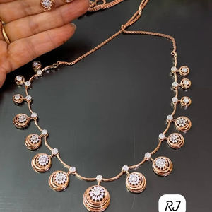ชุดสร้อยคอโบราณที่สง่างามพร้อมต่างหูและชุดเครื่องประดับเจ้าสาวสำหรับงานปาร์ตี้และดีไซน์ดูหนักส่งออกจากอินเดีย - Product Image 1