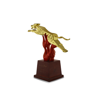 Trophée personnalisé du signe du zodiaque, chien porte-bonheur, gravé au laser, alliage doré, base en <span class=keywords><strong>bois</strong></span>, <span class=keywords><strong>statue</strong></span> durable, 190 mm, sérigraphie <span class=keywords><strong>pour</strong></span> promotion - Product Image 3