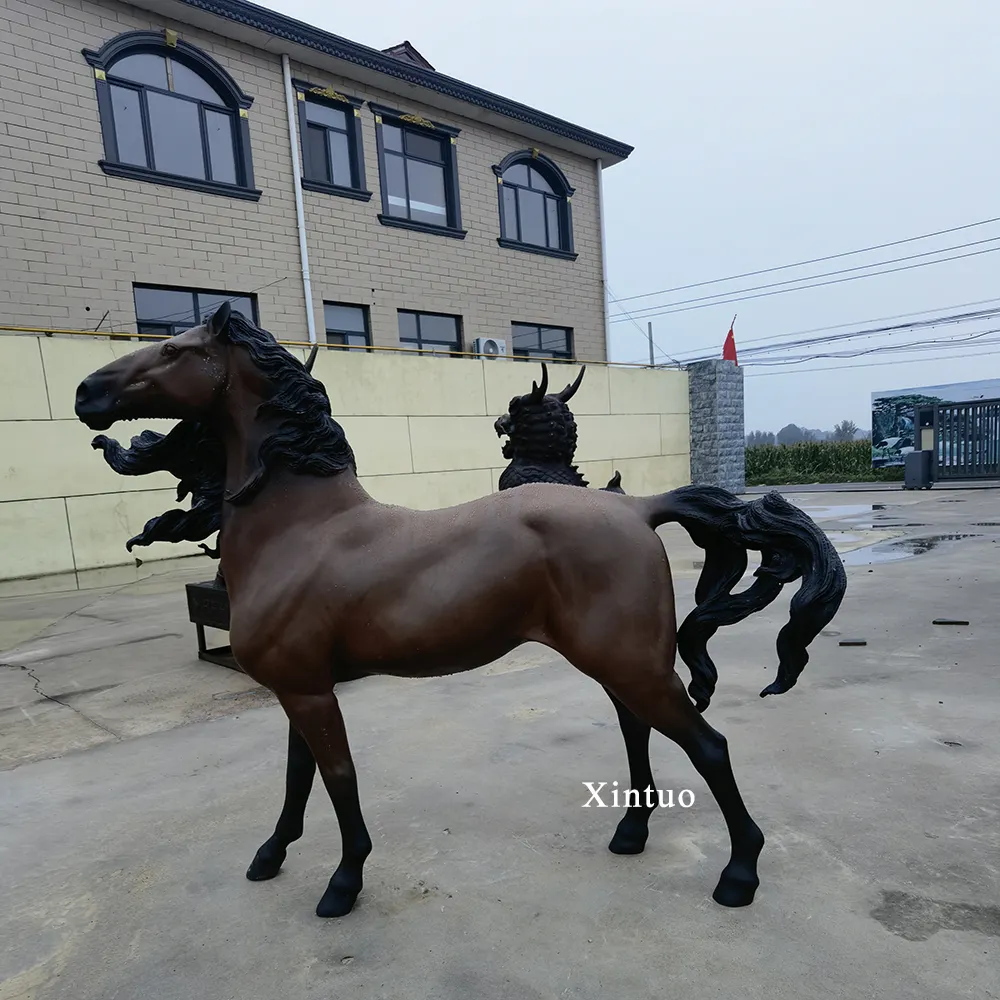 Patung kuda perunggu patung hewan dekorasi luar ruangan kustom untuk dijual