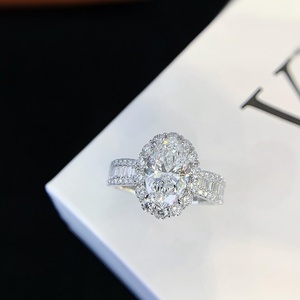แหวนเพชรทรงรีสั่งทำพิเศษ เพชรเลี้ยงในห้องปฏิบัติการ ทองคำแท้ 14K 18K ประดับเพชรทรงบาแก็ตต์ ขายส่งเครื่องประดับแต่งงาน - Product Image 1