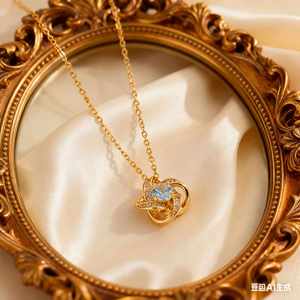 Collier en acier inoxydable plaqué or 18 carats avec pendentif fleur en zircon brillant, chaîne de clavicule inaltérable - Product Image 2