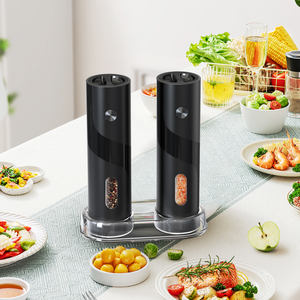 Nuevas Tendencias en Artículos de Cocina Juego de Molinillos Eléctricos de <span class=keywords><strong>Sal</strong></span> <span class=keywords><strong>y</strong></span> <span class=keywords><strong>Pimienta</strong></span> de 120 ml Operados por Batería con Control de Botón - Product Image 5