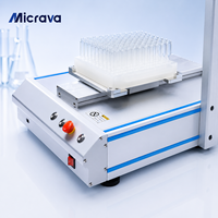 Système de distribution de liquides microfluidiques avec contrôle de mouvement XYZ et pompe doseuse en céramique pour applications de laboratoire et microfluidiques