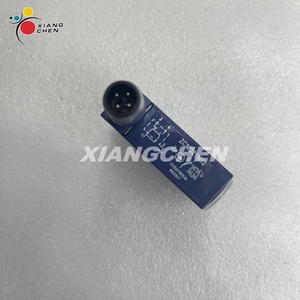 เซ็นเซอร์ลิมิตสวิตช์ DO TELEMECANIQUE ZCMD21M12 - Product Image 6