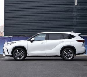 Toyota Crown Land Cruiser, Autos Usados, SUV Mediano, Gasolina 2.0T, 5 Puertas, <span class=keywords><strong>7</strong></span> Asientos, Vehículo con Tracción Delantera - Product Image 5