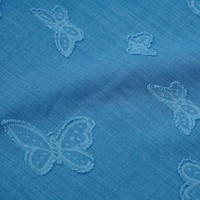 Tissu jacquard tissé en polyester 5217 avec découpes et motifs floraux 3D