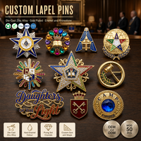 Broche personnalisée en émail et strass, en alliage de zinc, emblème décoratif incrusté de cristaux pour francs-maçons, idéale pour les organisations, clubs ou comme cadeau.
