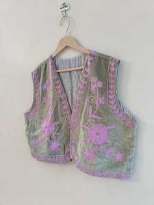 Gilet brodé en velours Suzani fait main |   Gilet bohème fait main |   Veste vintage à fleurs pour femme, cadeau pour elle - Product Image 6