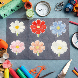 Parches Bordados Termoadhesivos de Metal con Diseños de Flores, Helados, Dulces y Globos para Ropa, Chaquetas, Vestidos, Reparación y Decoración DIY - Product Image 3