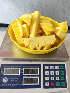 Exprimidor automático de piña con prensa en frío, producto en oferta - Product Image 3