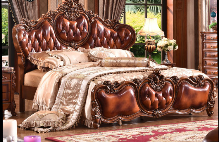 Letto grande in stile antico