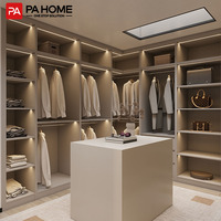 Armoire de chambre sur mesure de luxe avec porte vitrée à cadre en aluminium, design moderne, rangement intégré, vente directe usine