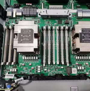 Serveur en rack UniServer R6900 G6 avec 64 emplacements DDR5 RDIMM et 6 cartes GPU double/10 simple largeur - En stock - Product Image 3