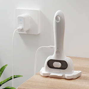 Peine Eléctrico Ecológico para Limpieza de Mascotas con Tanque de Agua - Removedor de Pelo y Masajeador Recargable de Lujo para Perros y Gatos - Product Image 6