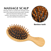 Brosse à cheveux démêlante et antistatique en bois de bambou, avec coussin de massage et technologie laser, format mini pour voyage et hôtel