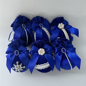 Huisdecoratie Boom Luxe Hangende Ornamenten 8Cm Fluwelen Diamant Kerstbal Festival Decoraties Nordic - Product Image 1