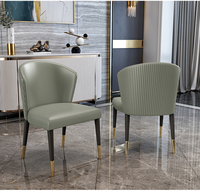 Ensemble de table et de chaises à manger carrées convertibles modernes italiennes avec plateau en marbre pour hôtel et usage domestique