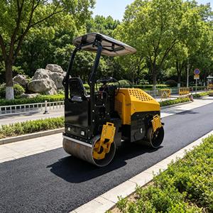 12kW 2-Tonnen-Tandem-Vibrationswalze mit Pumpenmotor, Doppeltrommel-Miniwalze für schmale Räume, Kellernähte und Landschaftsbau - Product Image 4