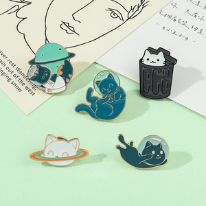 Bros Pin Enamel Kucing Astronot Lucu Custom Grosir, Lencana Luar Angkasa untuk Tas dan Pakaian - Product Image 1