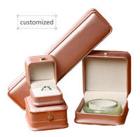 Boîte à bijoux élégante en cuir PU personnalisée avec décoration couronne pour bracelet, boucles d'oreilles et bague, idéale pour mariage et Saint-Valentin