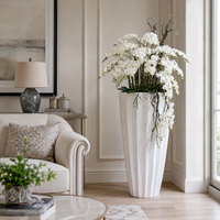 Susunan Anggrek Phalaenopsis Putih Buatan SP Luxury dalam Vas Lantai Desainer untuk Dekorasi Rumah & Interior Premium