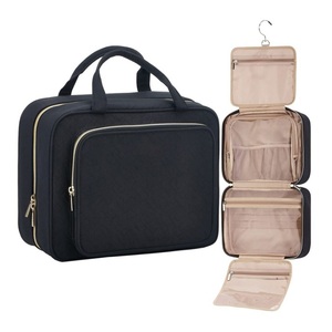 Trousse de Toilette Premium avec Logo Personnalisable : Solution Spacieuse et Organisée pour les Voyages et les Soins Quotidiens - Product Image 1