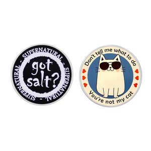 Spilla in smalto con gattino dei cartoni animati 'Non mi dire cosa fare, non sei il mio gatto', distintivo da risvolto per vestiti, gioielli, regali per amici - Product Image 1