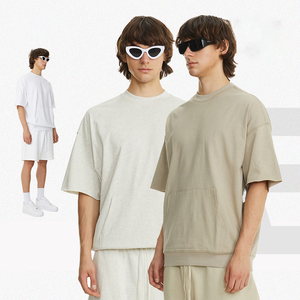 MT2622 T Shirt Manufacturer Custom 275 GSM 100% Cotton Kangaroo Pocketed T Shirts Oversized Men's T-Shirts - Product Image 3